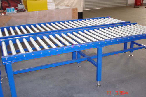 無動(dòng)力滾筒輸送機(jī)