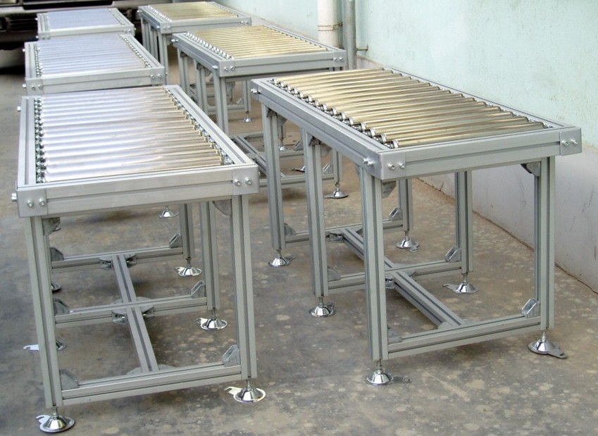 動(dòng)力滾筒輸送機(jī)